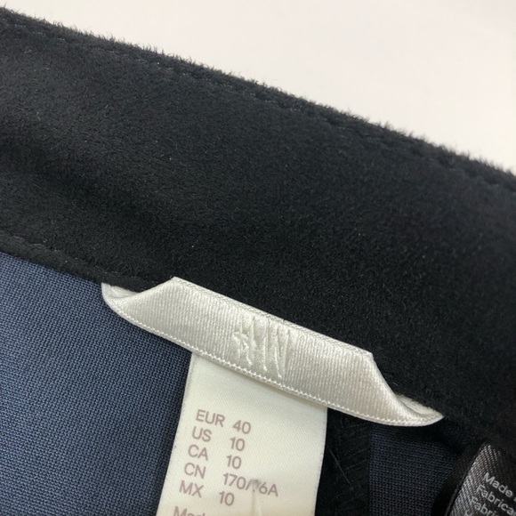 Suede button up skirt - Picture 2 of 3